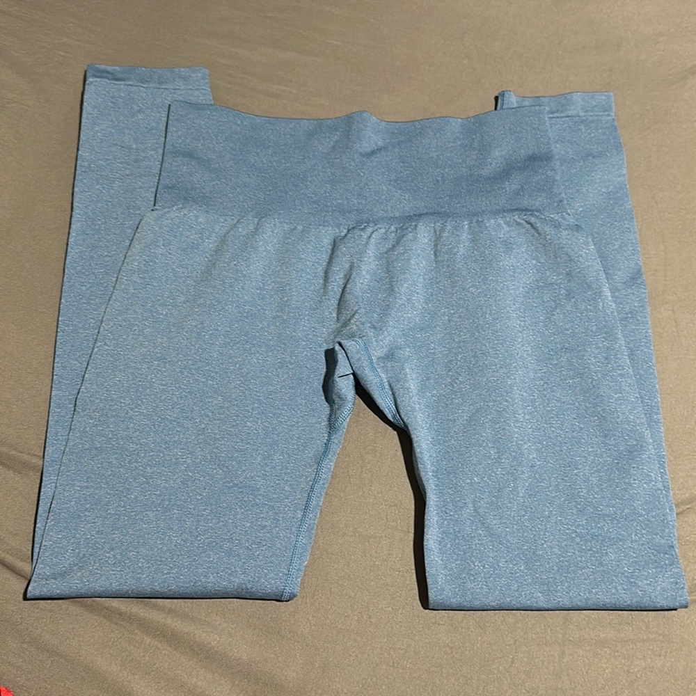 NVGTN Sky Blue Curve Seamless Leggings!
